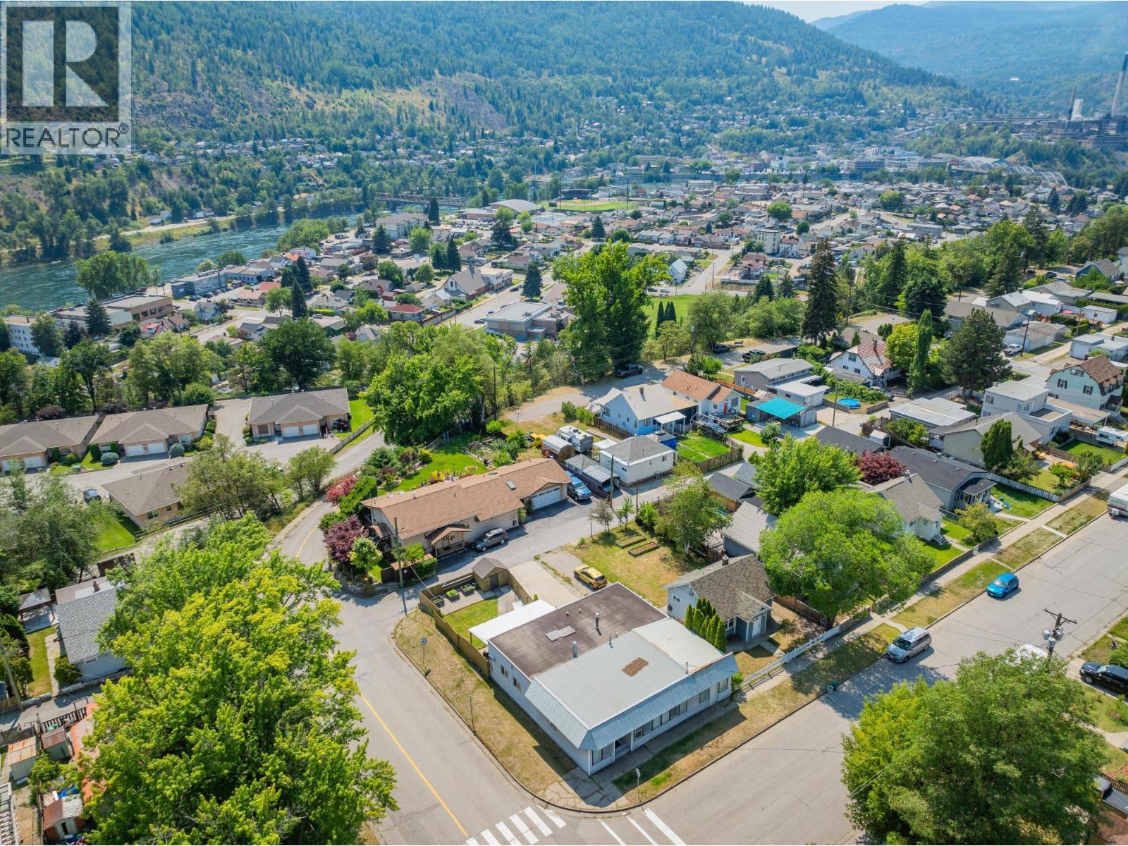 2194 Sixth Avenue, Trail, British Columbia  V1R 3B7 - Photo 60 - 10378717