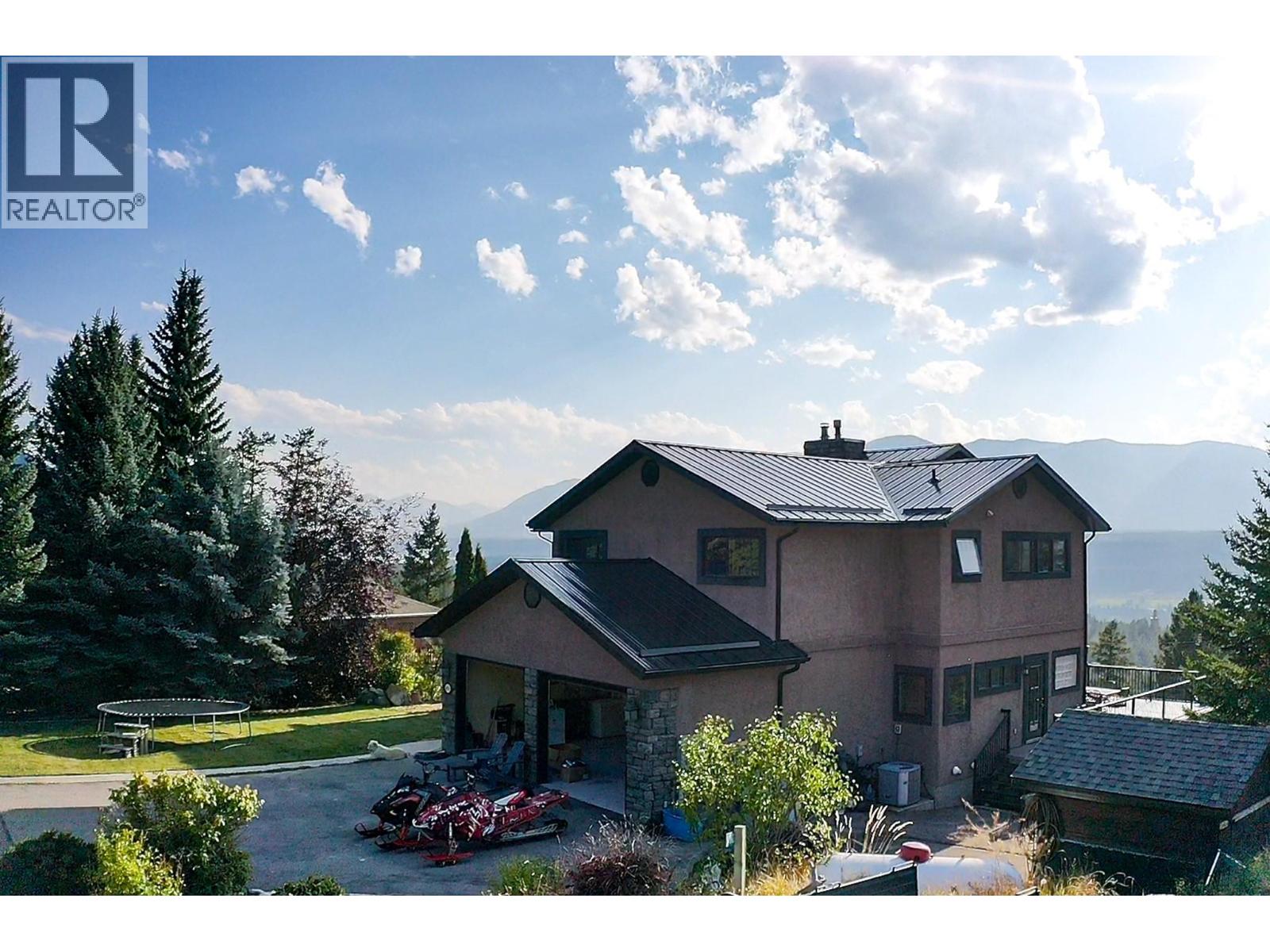 4931 Mountain View Drive, Fairmont Hot Springs, British Columbia  V0B 1L1 - Photo 2 - 10378634