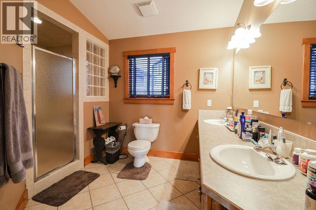 4931 Mountain View Drive, Fairmont Hot Springs, British Columbia  V0B 1L1 - Photo 34 - 10378634