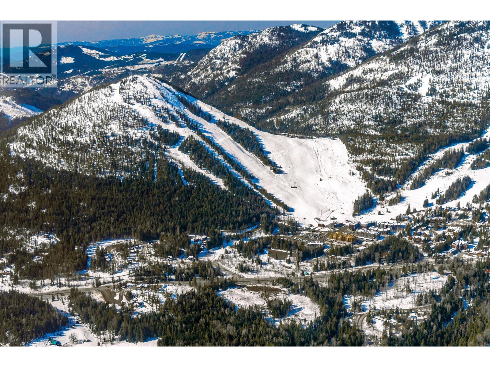 3052 Nancy Greene Highway, Rossland, British Columbia  V0G 1Y0 - Photo 19 - 10378046