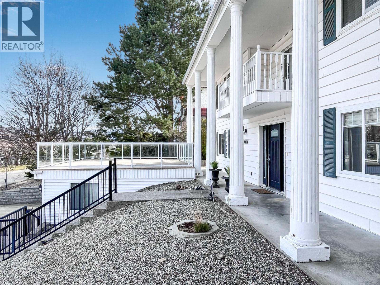 8404 Gala Crescent, Osoyoos, British Columbia  V0H 1V2 - Photo 3 - 10378528