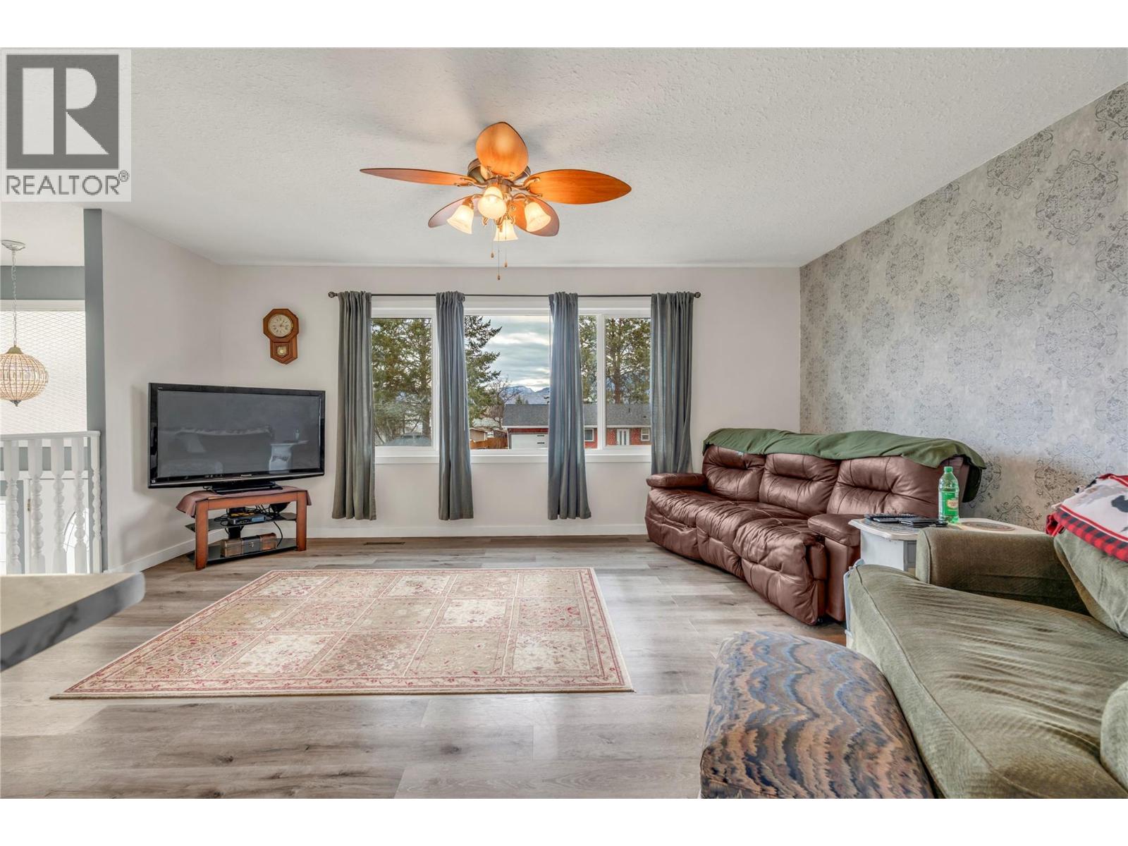 738 Kettle Avenue, Oliver, British Columbia  V0H 1T0 - Photo 9 - 10378699