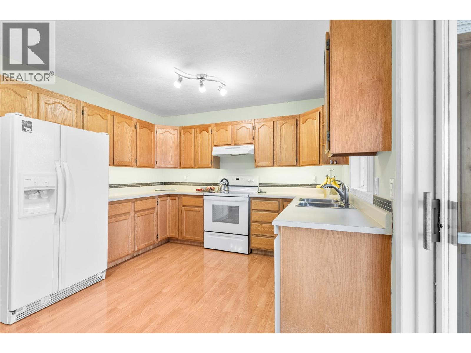 1416 12 Street, Vernon, British Columbia  V1B 2S6 - Photo 12 - 10378580