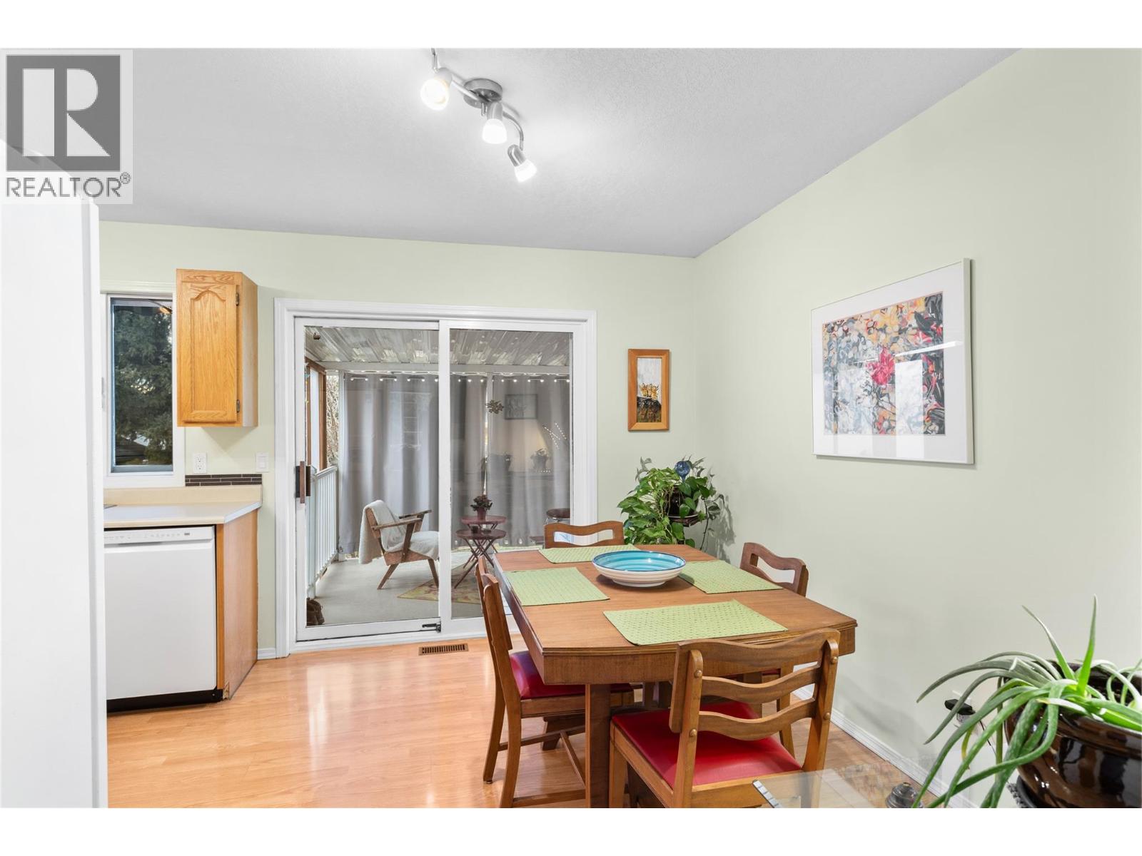 1416 12 Street, Vernon, British Columbia  V1B 2S6 - Photo 8 - 10378580