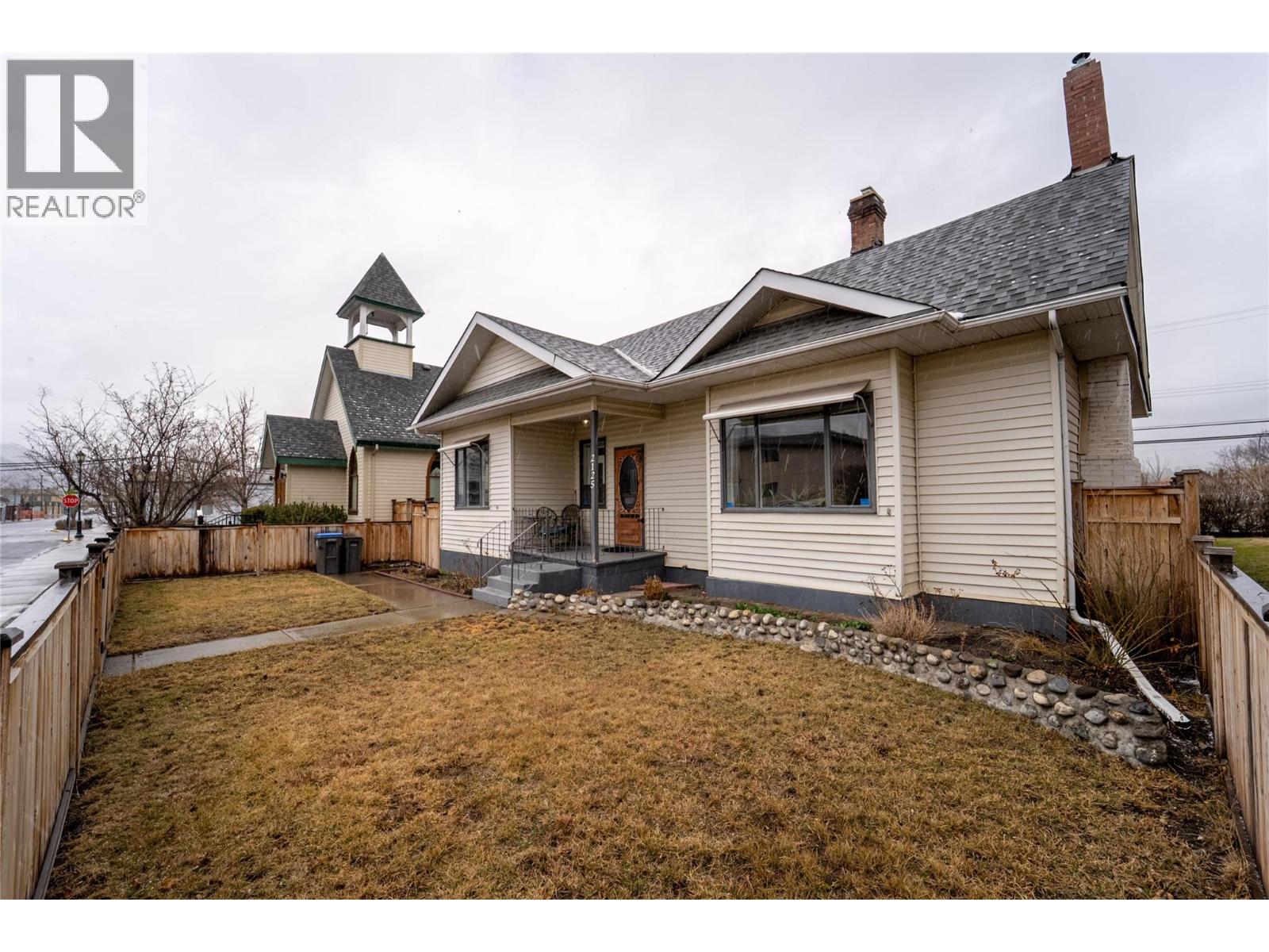 2125 Granite Avenue, Merritt, British Columbia  V1K 1B8 - Photo 40 - 10378718