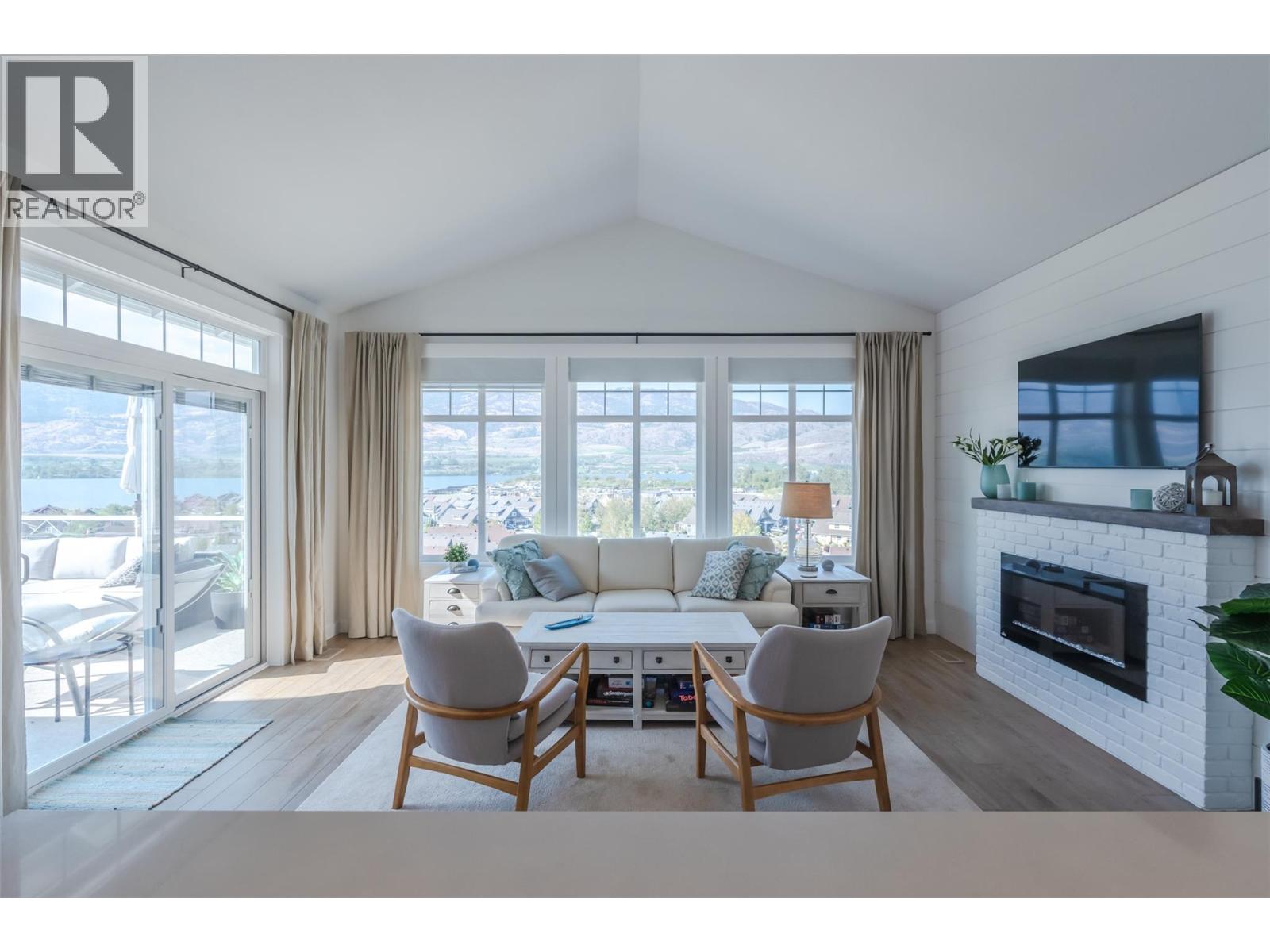 2450 Radio Tower Road Unit# 174, Oliver, British Columbia  V0H 1T1 - Photo 3 - 10360841