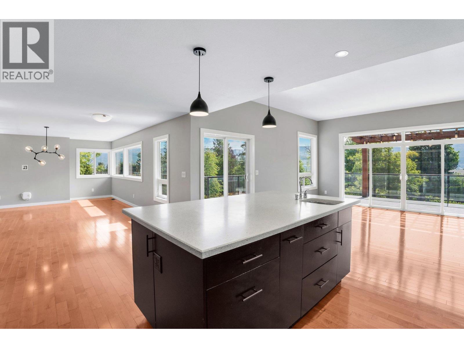 220 West Bench Drive, Penticton, British Columbia  V2A 8X8 - Photo 33 - 10378794