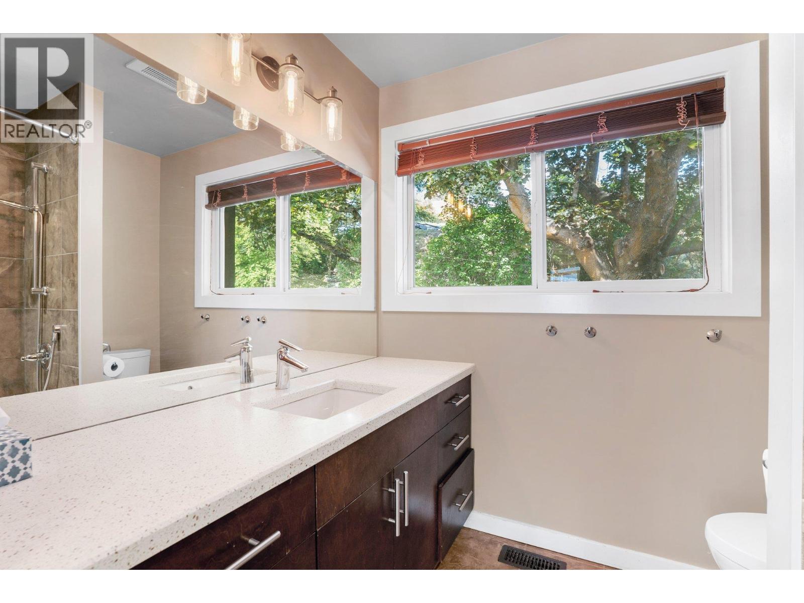 220 West Bench Drive, Penticton, British Columbia  V2A 8X8 - Photo 50 - 10378794