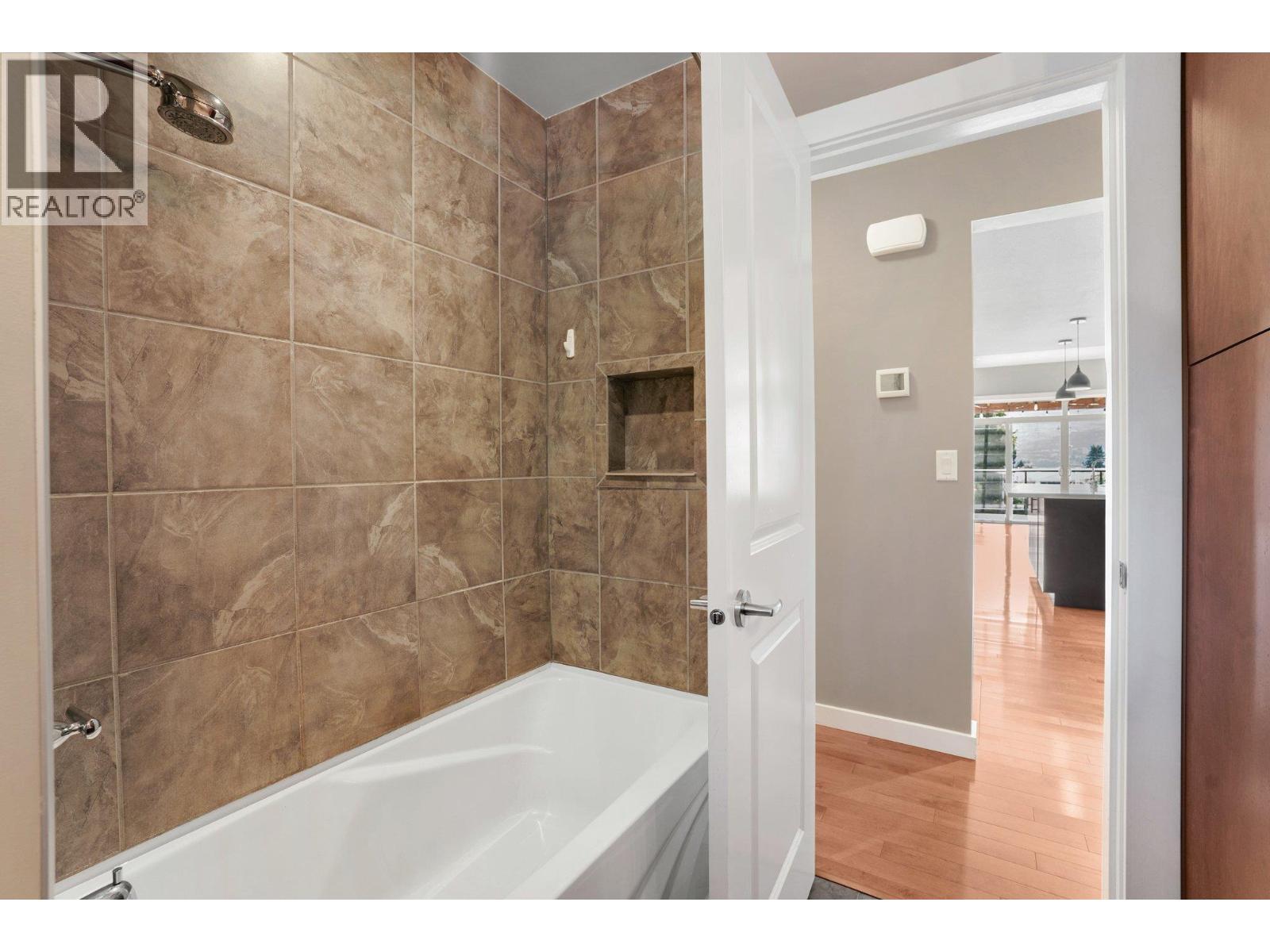 220 West Bench Drive, Penticton, British Columbia  V2A 8X8 - Photo 51 - 10378794