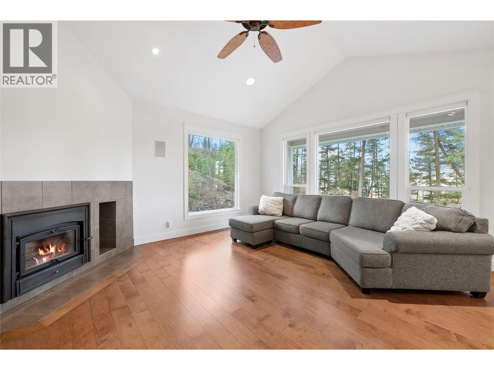 385 Riverwind Drive, Chase, British Columbia  V0E 1M1 - Photo 3 - 10378446