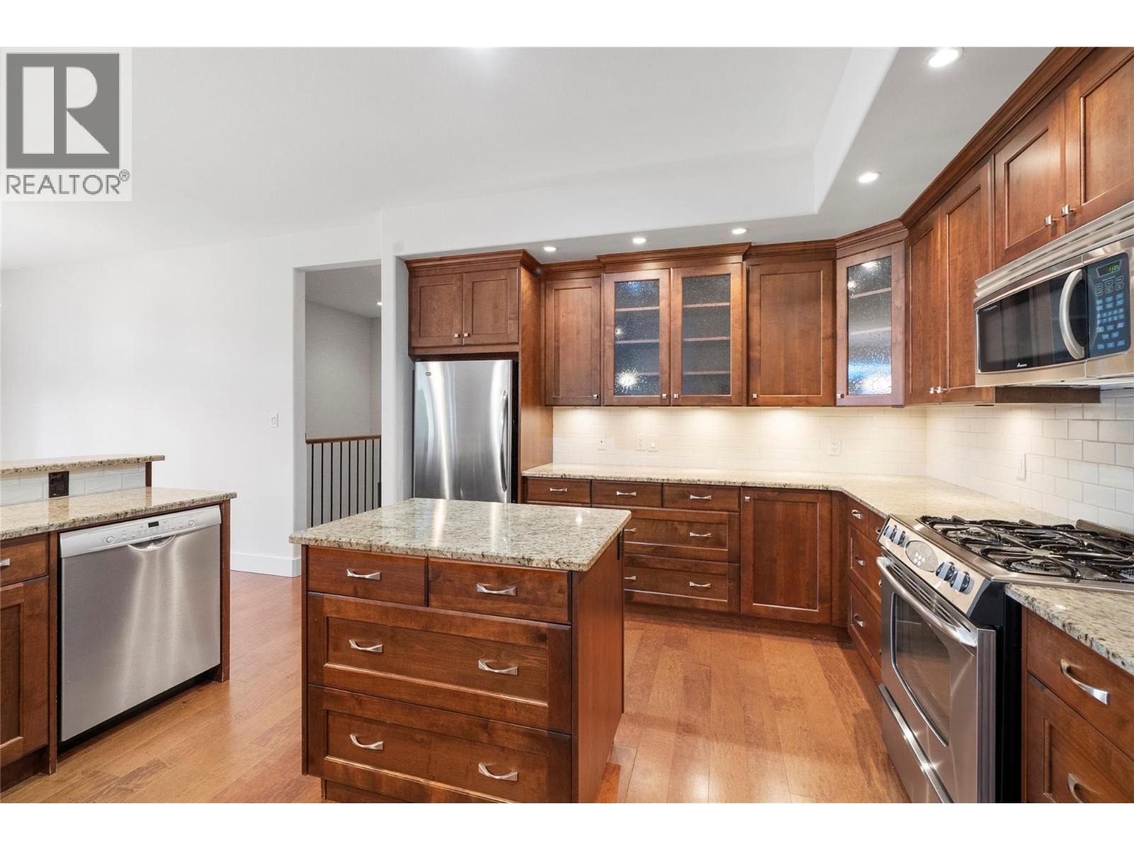 385 Riverwind Drive, Chase, British Columbia  V0E 1M1 - Photo 8 - 10378446