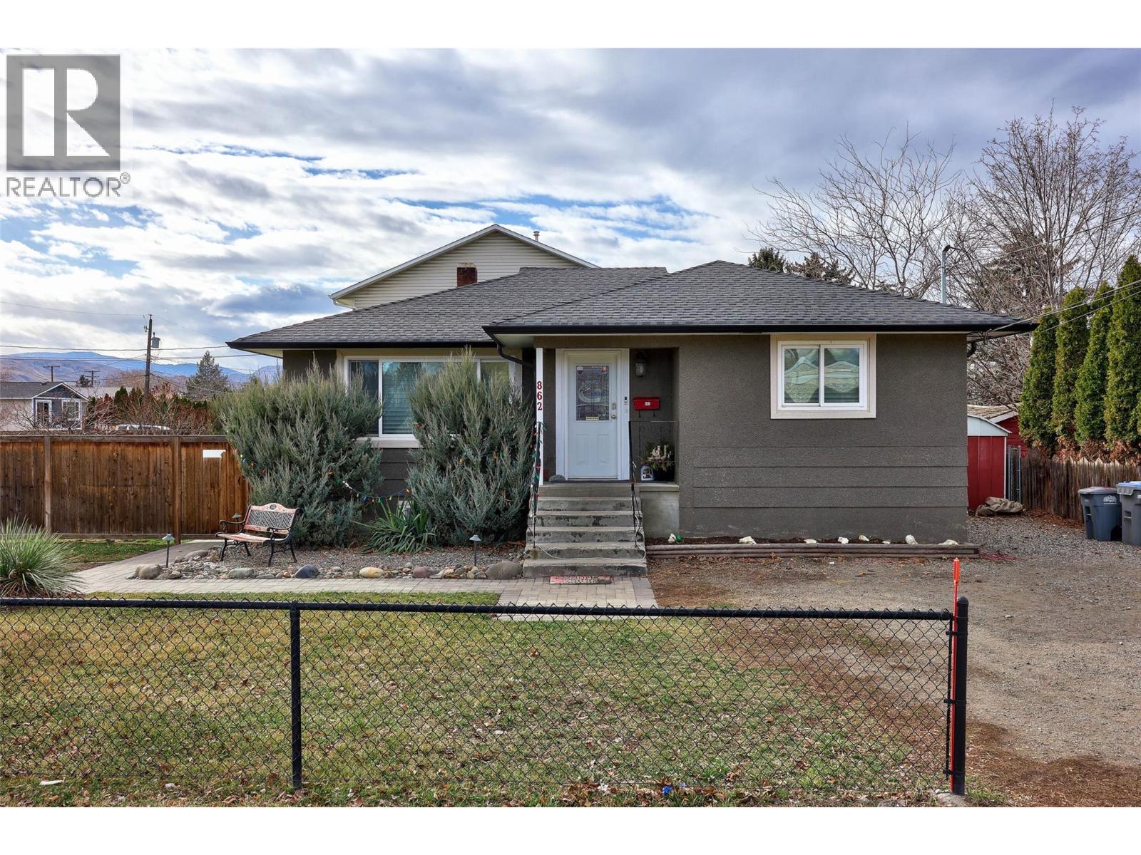 862 DESMOND Street, kamloops, British Columbia