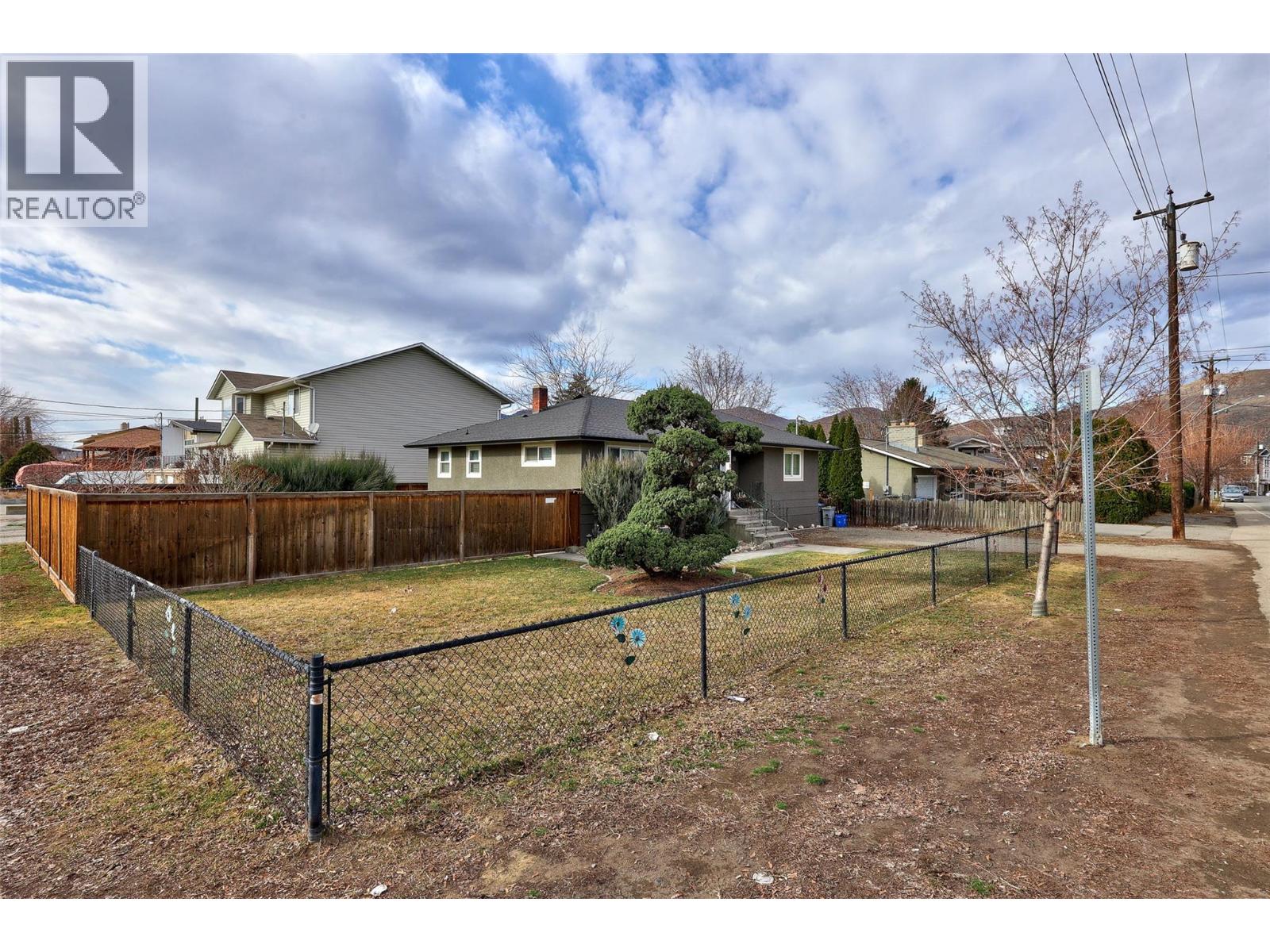 862 Desmond Street, Kamloops, British Columbia  V2B 5K5 - Photo 3 - 10378725