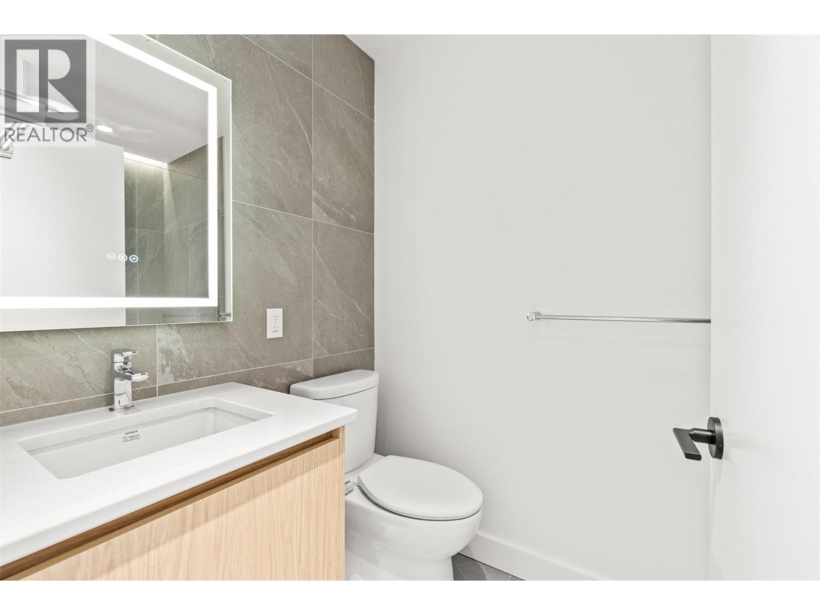 3051 Abbott Street Unit# 204, Kelowna, British Columbia  V1Y 1G9 - Photo 15 - 10376858