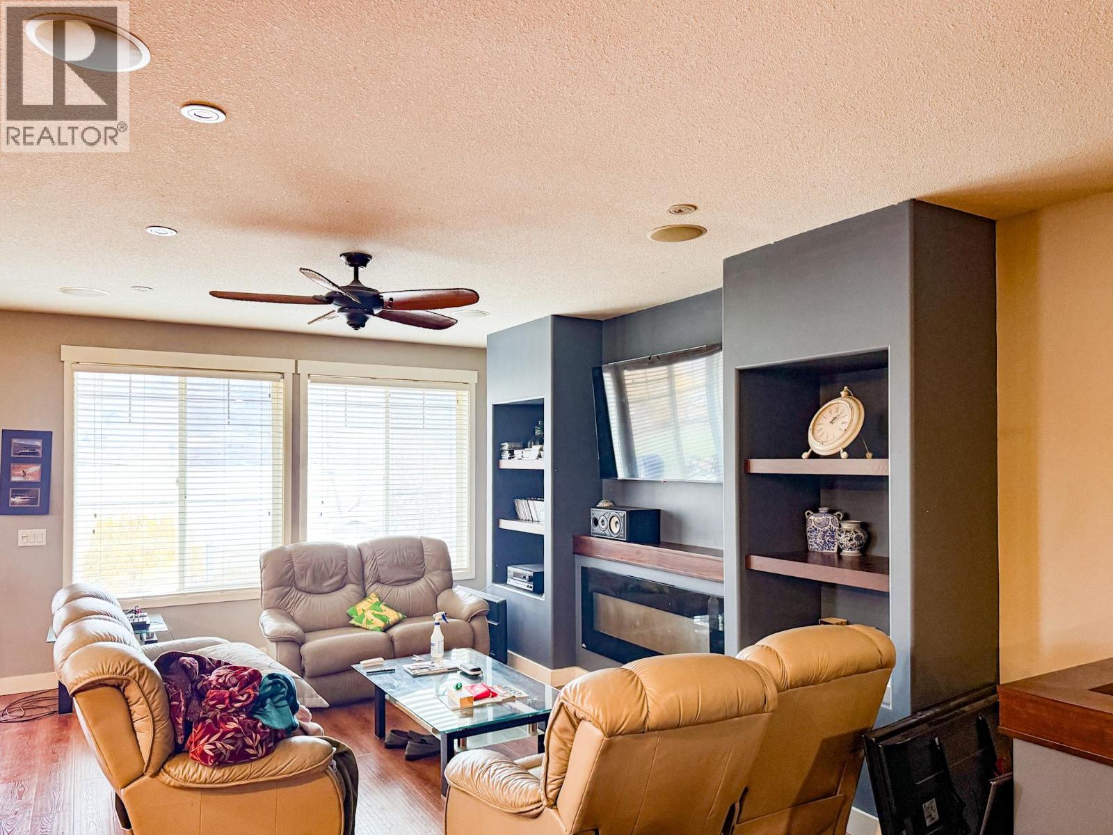 4026 Oleander Drive, Osoyoos, British Columbia  V0H 1V1 - Photo 9 - 10375824