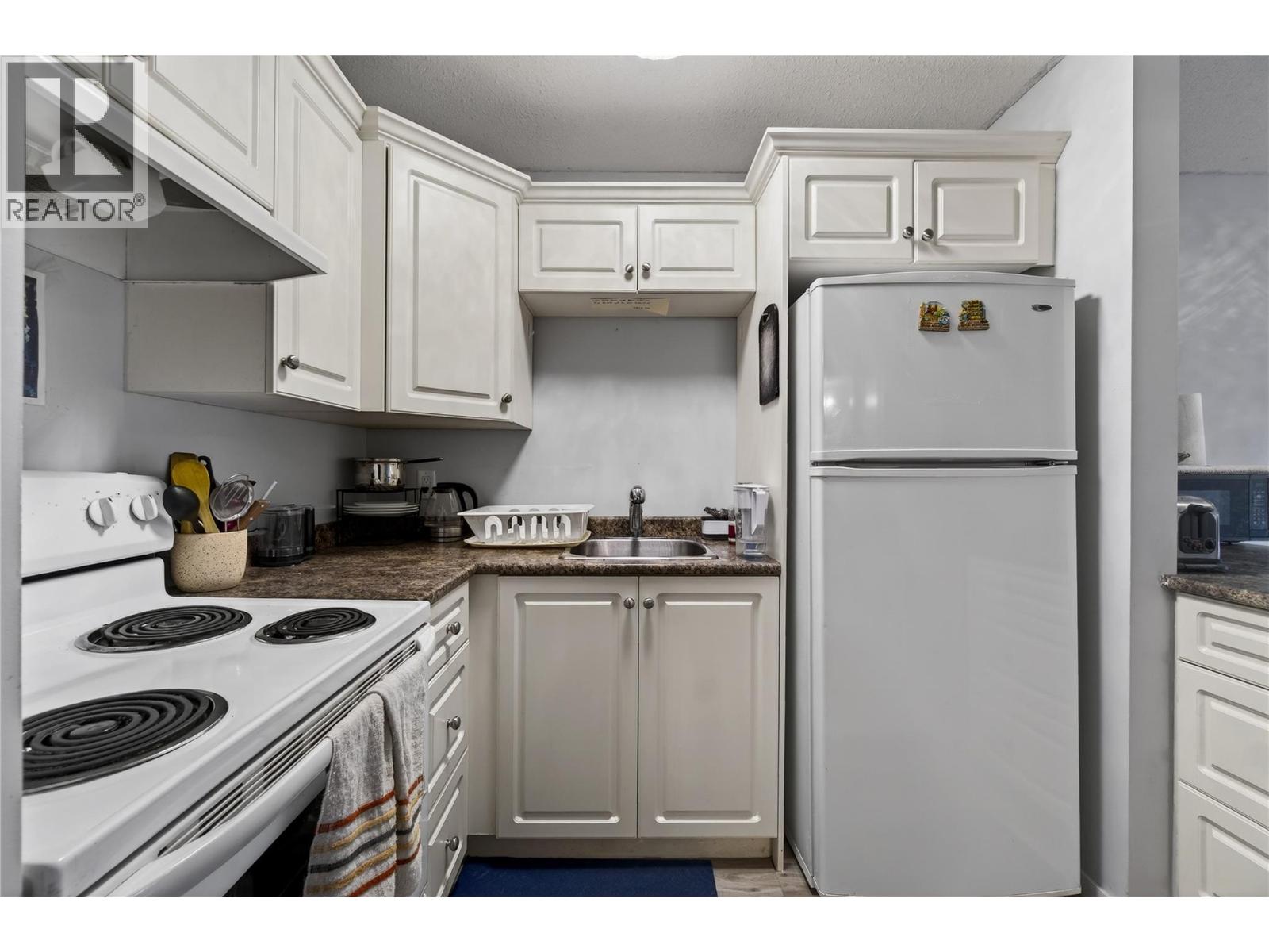 3304 35th Avenue Unit# 215, Vernon, British Columbia  V1T 8M6 - Photo 10 - 10378812