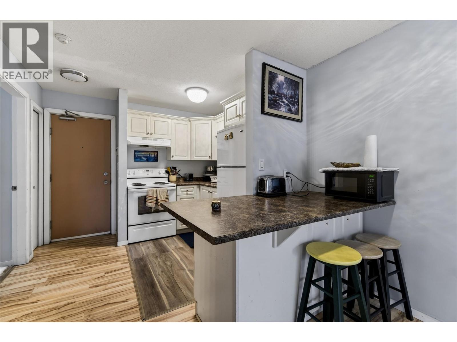 3304 35th Avenue Unit# 215, Vernon, British Columbia  V1T 8M6 - Photo 6 - 10378812