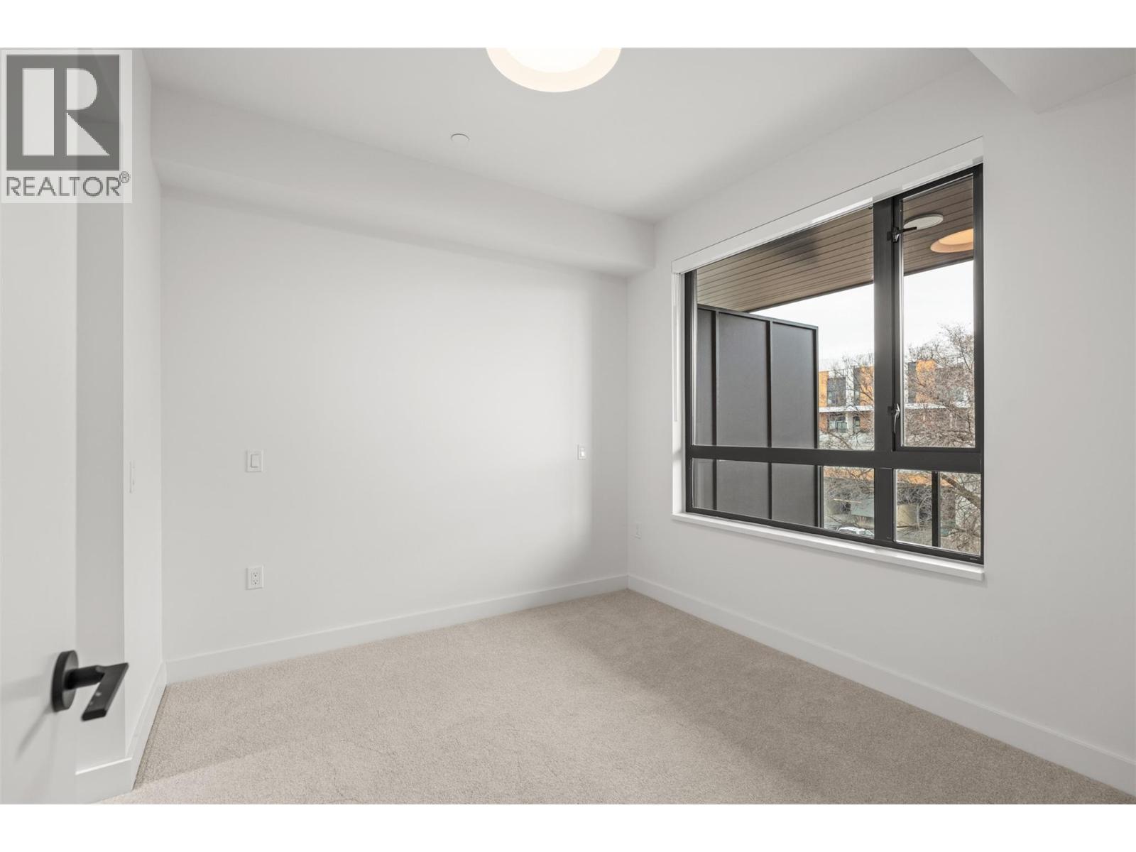 3051 Abbott Street Unit# 308, Kelowna, British Columbia  V1Y 1G9 - Photo 18 - 10376854