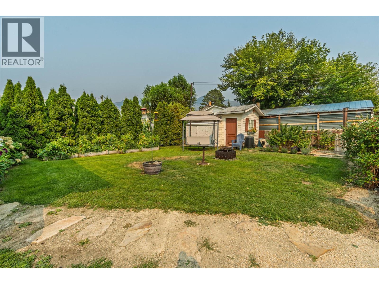 520 3rd Avenue, Keremeos, British Columbia  V0X 1N2 - Photo 42 - 10378539