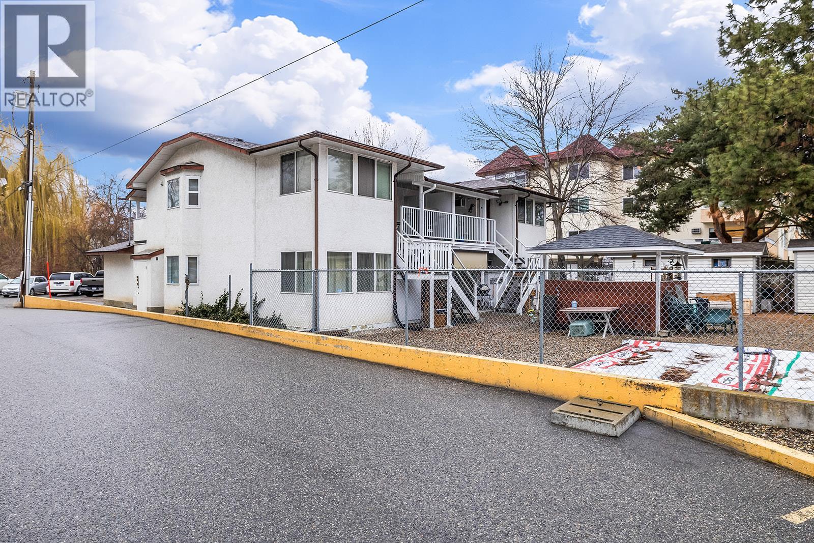 1250 Brookside Avenue, Kelowna, British Columbia  V1Y 5T6 - Photo 3 - 10378688