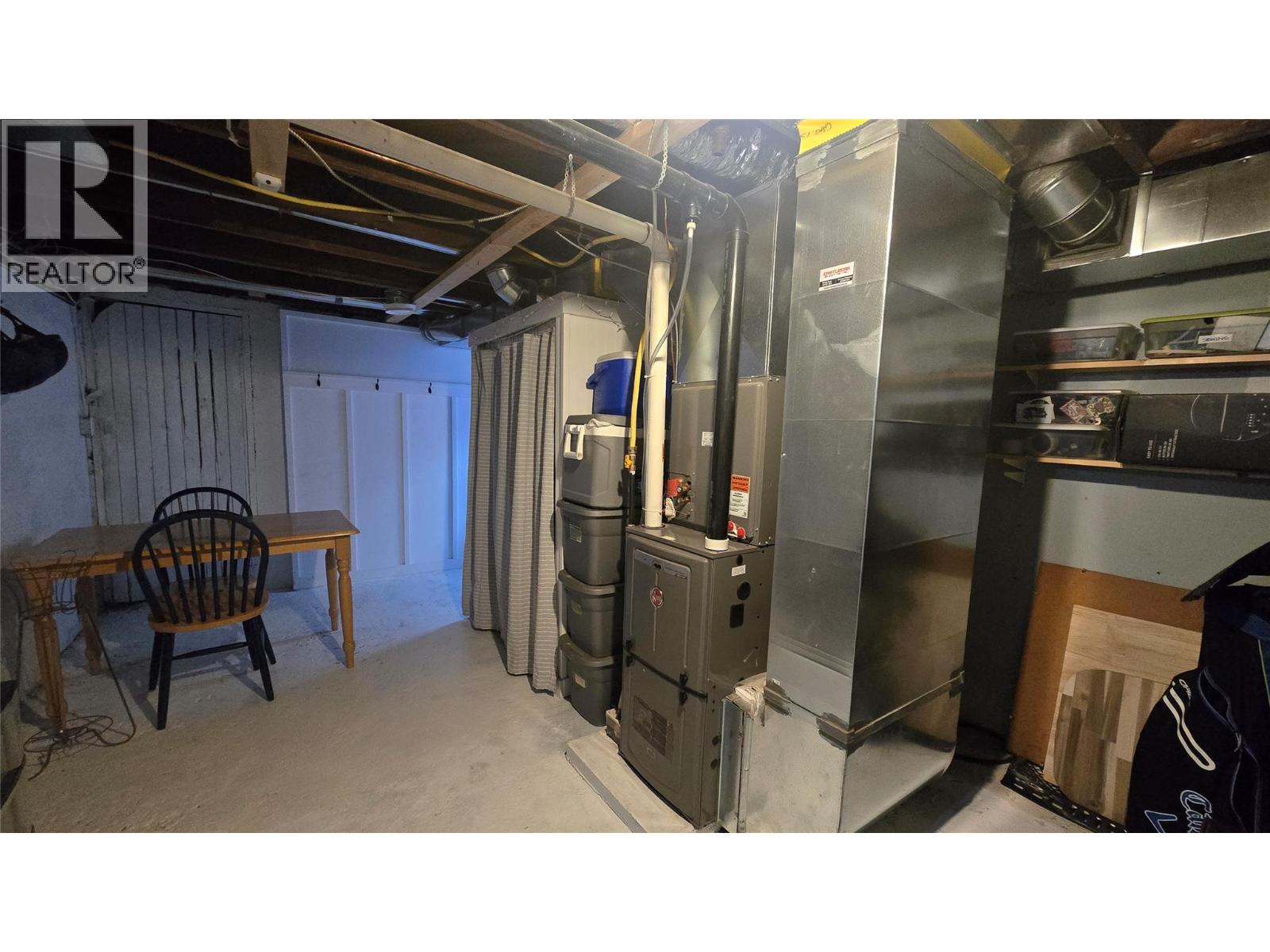 2078 Topping Street, Trail, British Columbia  V1R 4G5 - Photo 31 - 10378640