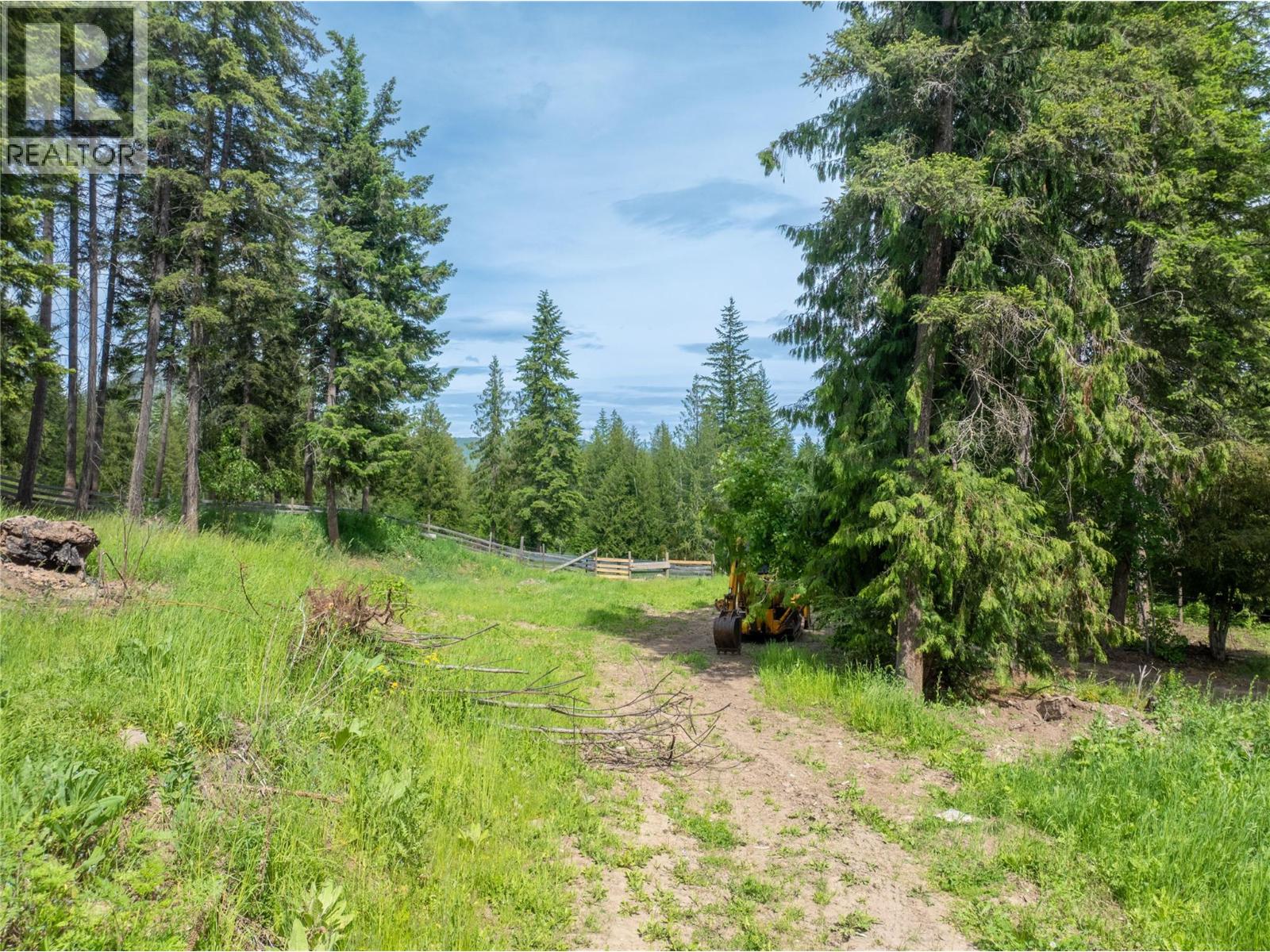 3175 Hautala Road, Sorrento, British Columbia  V0E 2W1 - Photo 10 - 10378698