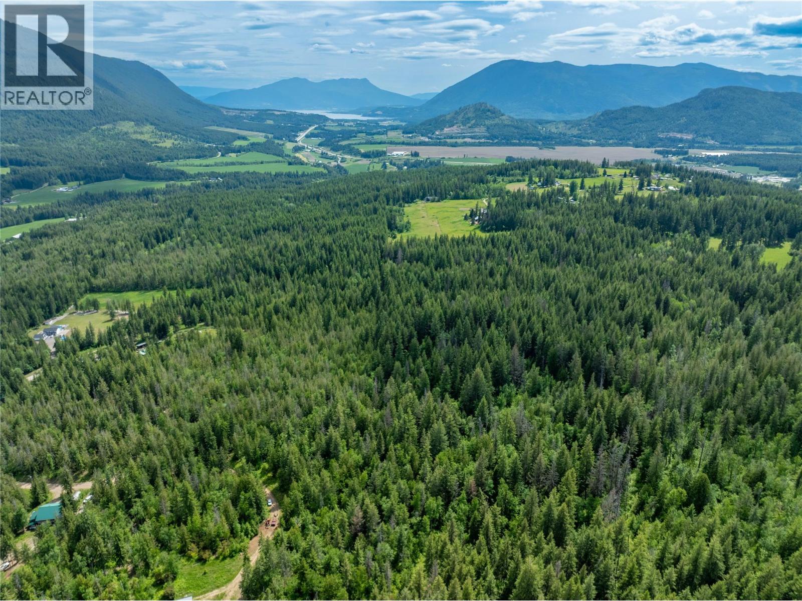 3175 Hautala Road, Sorrento, British Columbia  V0E 2W1 - Photo 15 - 10378698