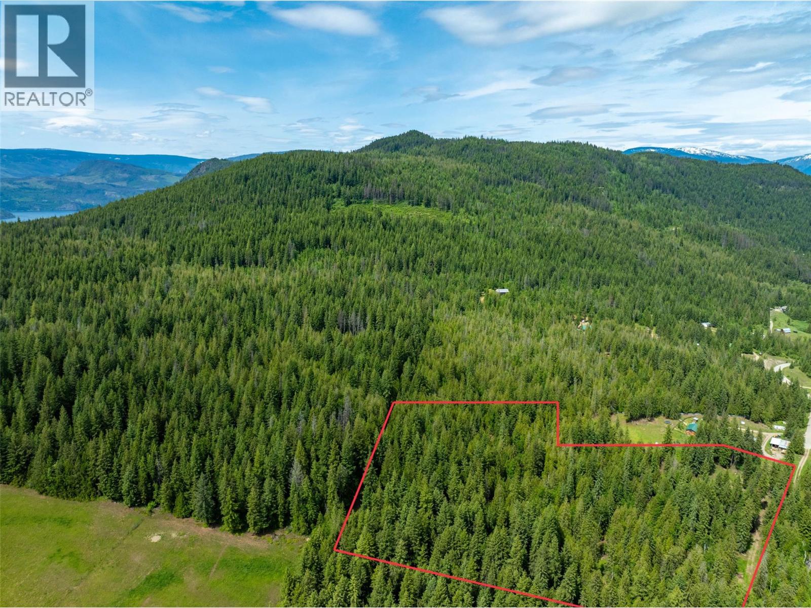 3175 Hautala Road, Sorrento, British Columbia  V0E 2W1 - Photo 2 - 10378698