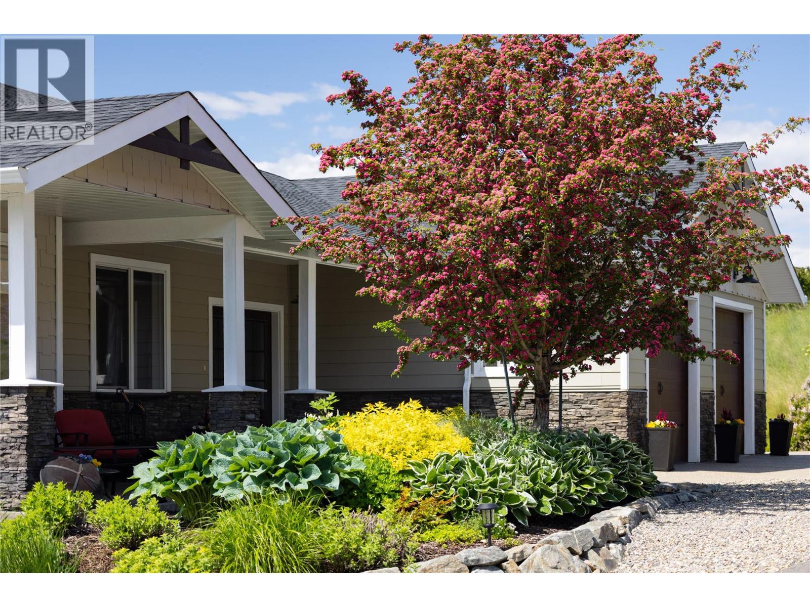 98 Ranchland Place, Coldstream, British Columbia  V1B 4C9 - Photo 4 - 10378714