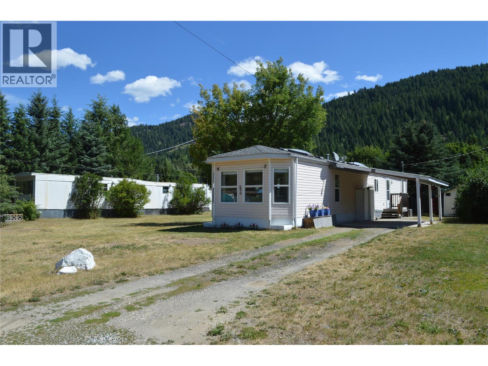 690 Copper Avenue N, Greenwood, British Columbia  V0H 1J0 - Photo 1 - 10378745