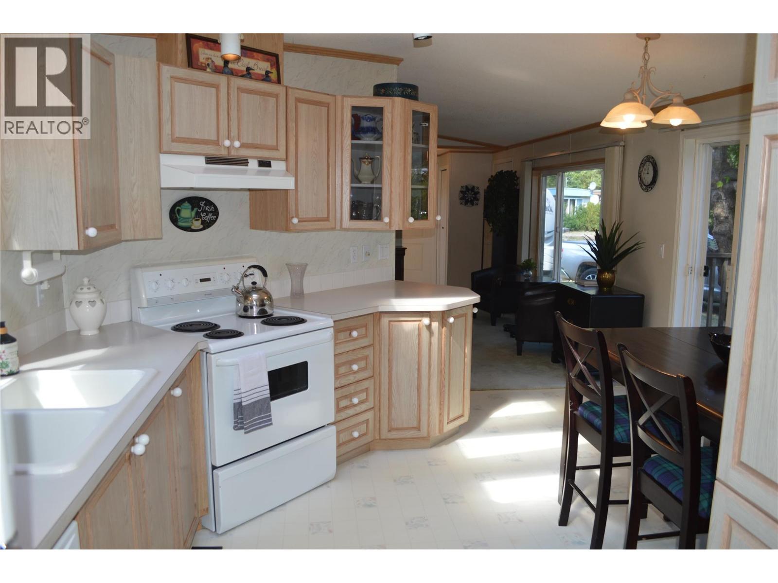 690 Copper Avenue N, Greenwood, British Columbia  V0H 1J0 - Photo 12 - 10378745