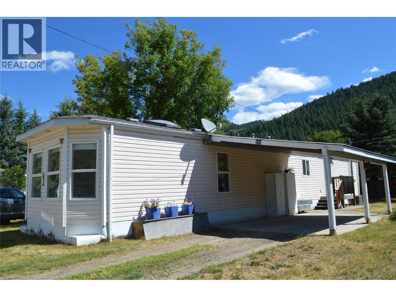 690 Copper Avenue N, Greenwood, British Columbia  V0H 1J0 - Photo 6 - 10378745