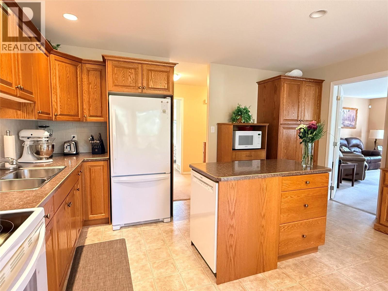 2695 Placer Place, Grand Forks, British Columbia  V0H 1H2 - Photo 17 - 10378740