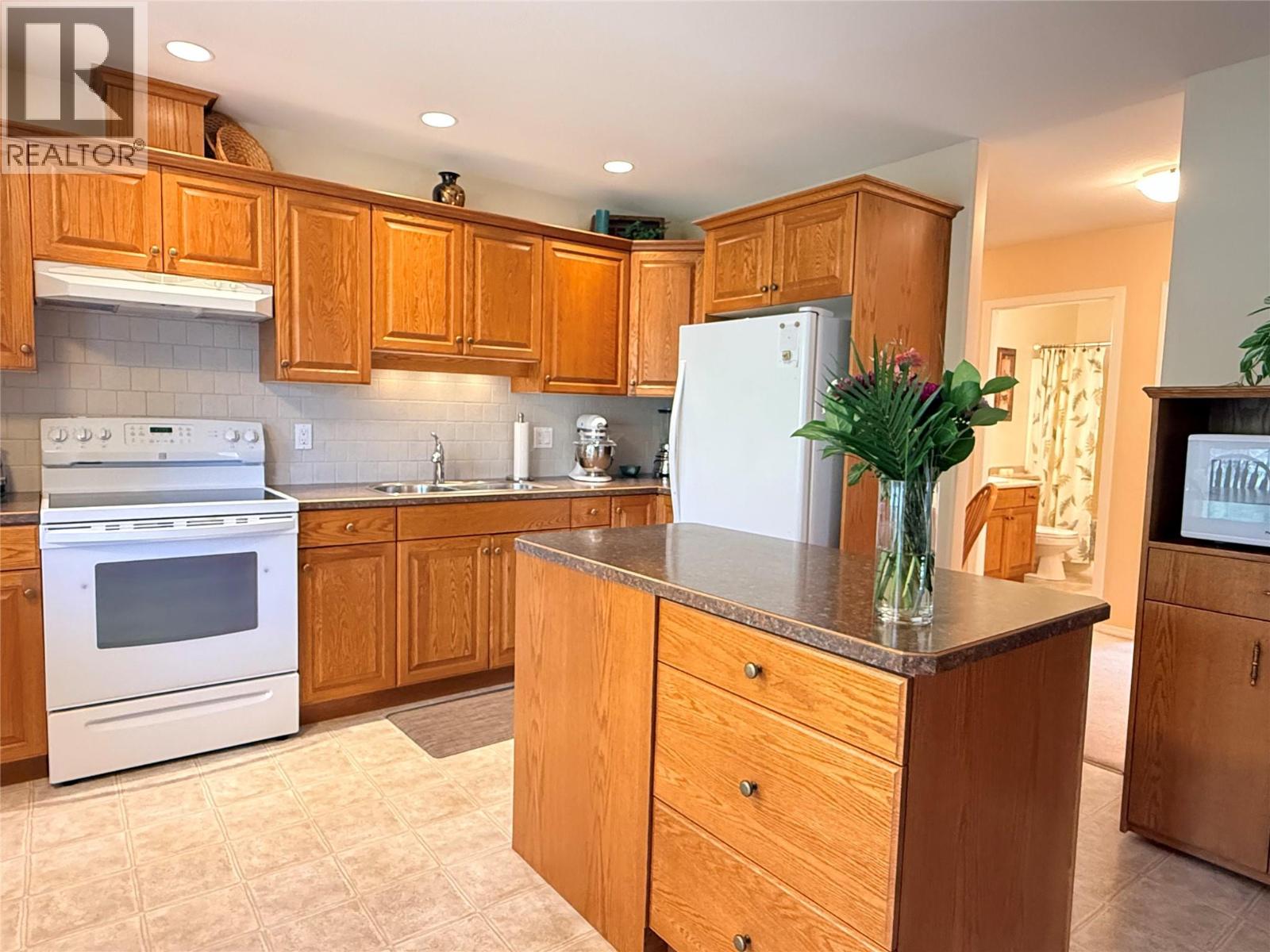 2695 Placer Place, Grand Forks, British Columbia  V0H 1H2 - Photo 18 - 10378740