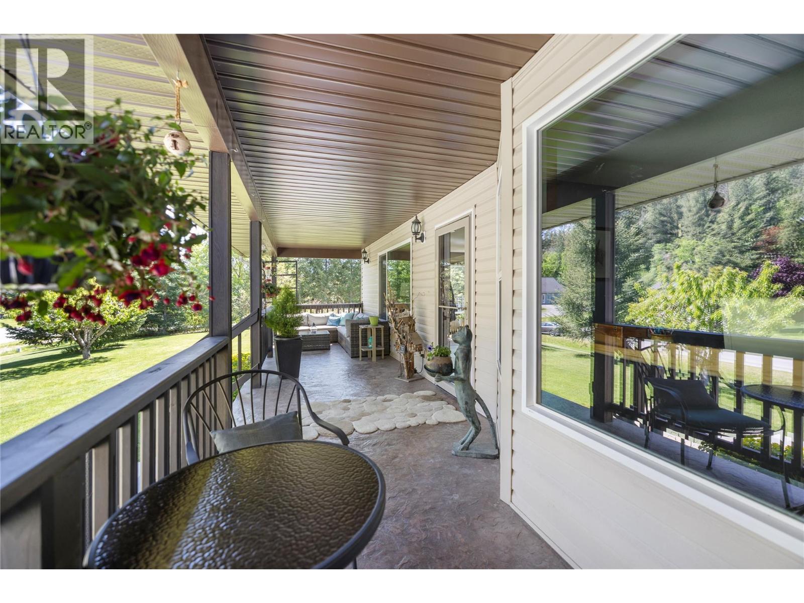 1333 8th Avenue N, Creston, British Columbia  V0B 1G6 - Photo 12 - 10378798