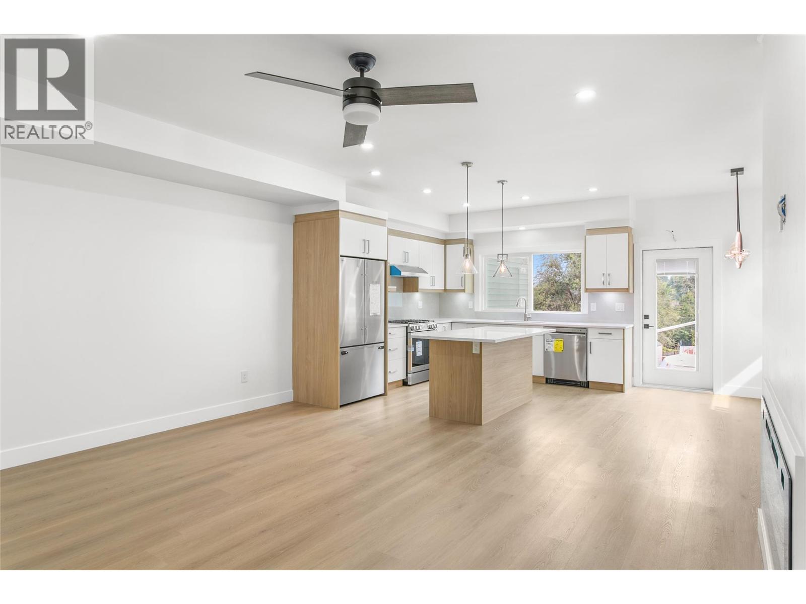 2711 Hewl Road, West Kelowna, British Columbia  V1Z 1N1 - Photo 2 - 10378864