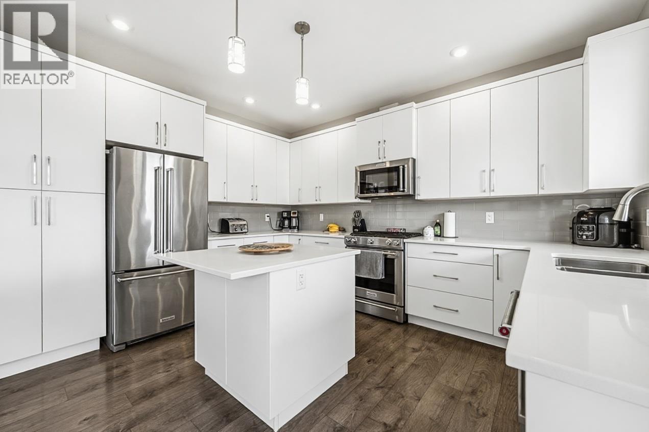 1535 Emerald Drive, Kamloops, British Columbia  V2C 0C1 - Photo 3 - 10378822
