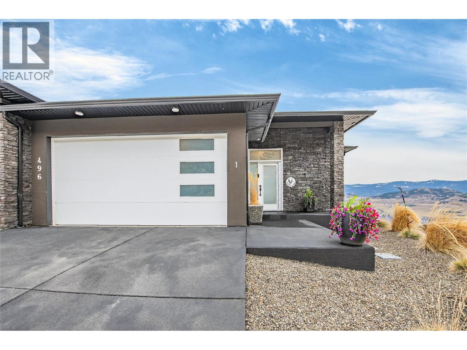 496 Silversage Place Unit# 1, Vernon, British Columbia  V1H 2J2 - Photo 3 - 10378870