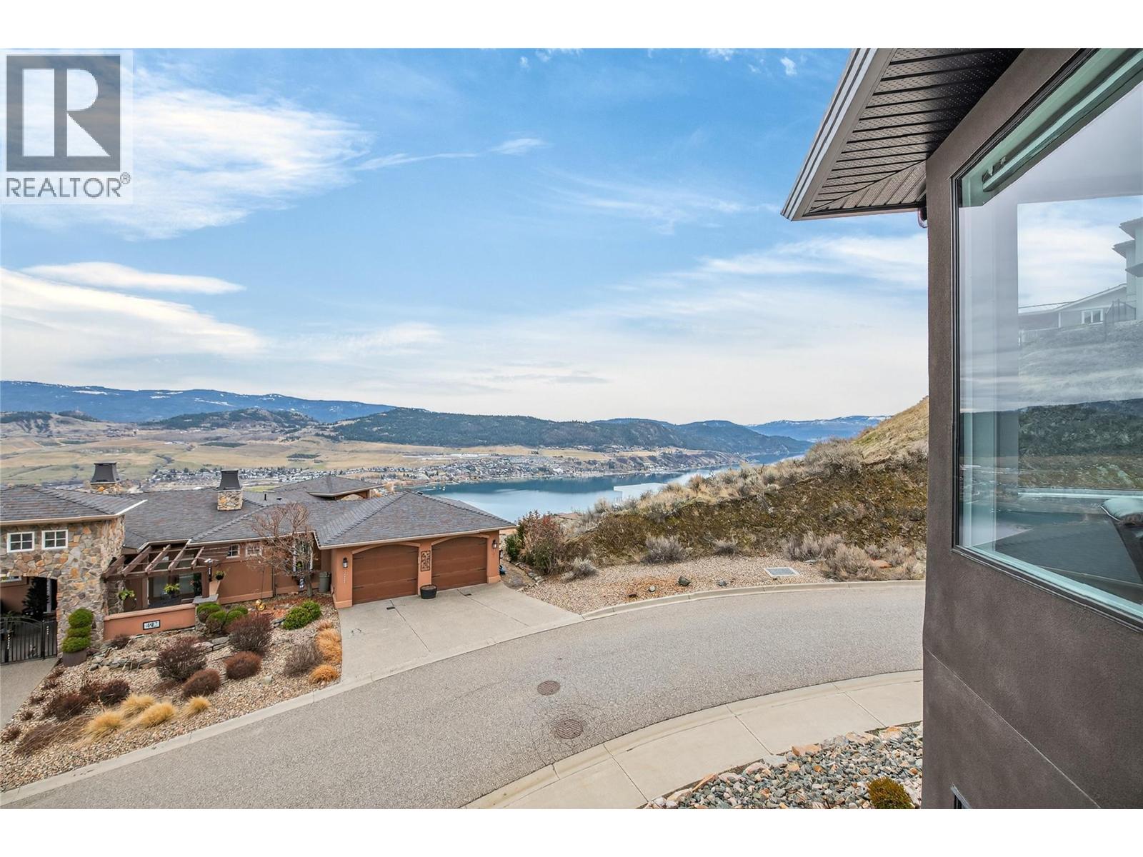 496 Silversage Place Unit# 1, Vernon, British Columbia  V1H 2J2 - Photo 4 - 10378870
