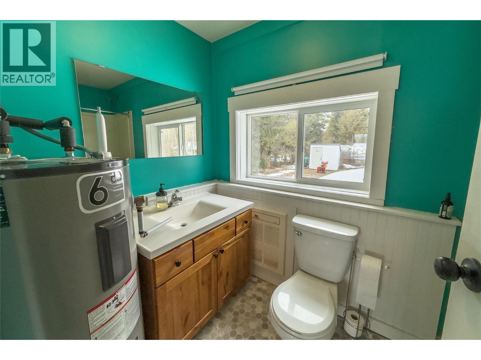 876 Canyon Creek Road, Golden, British Columbia  V0A 1H2 - Photo 6 - 10378805