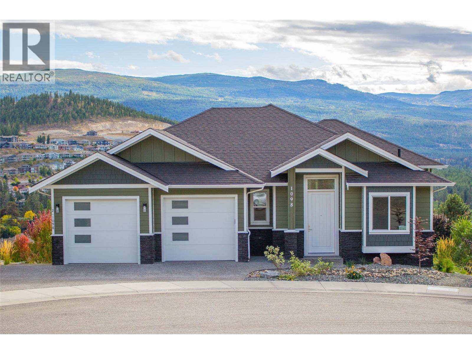 1098 Oswell Drive, kelowna, British Columbia