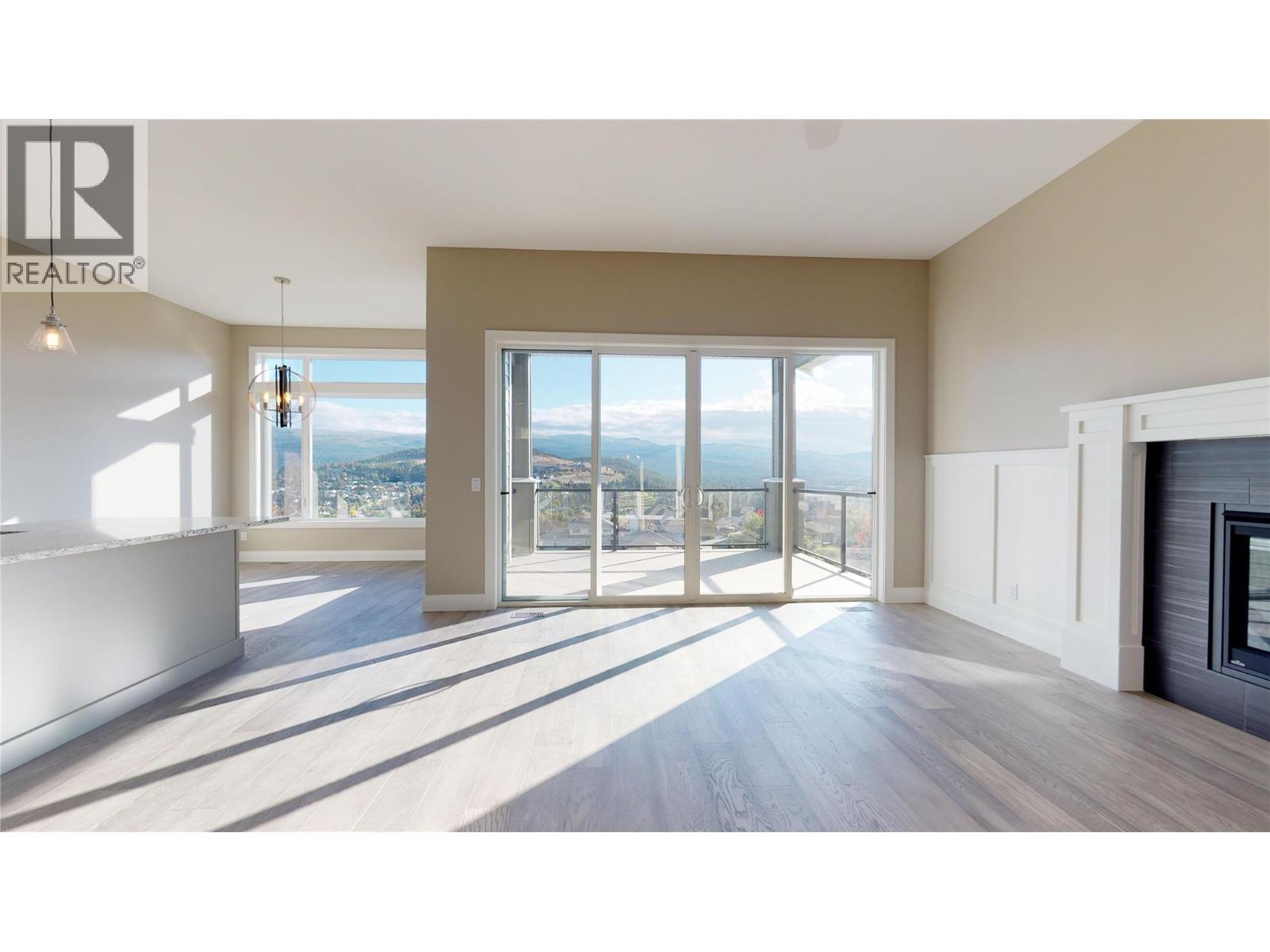 1098 Oswell Drive, Kelowna, British Columbia  V1P 1L7 - Photo 13 - 10377843
