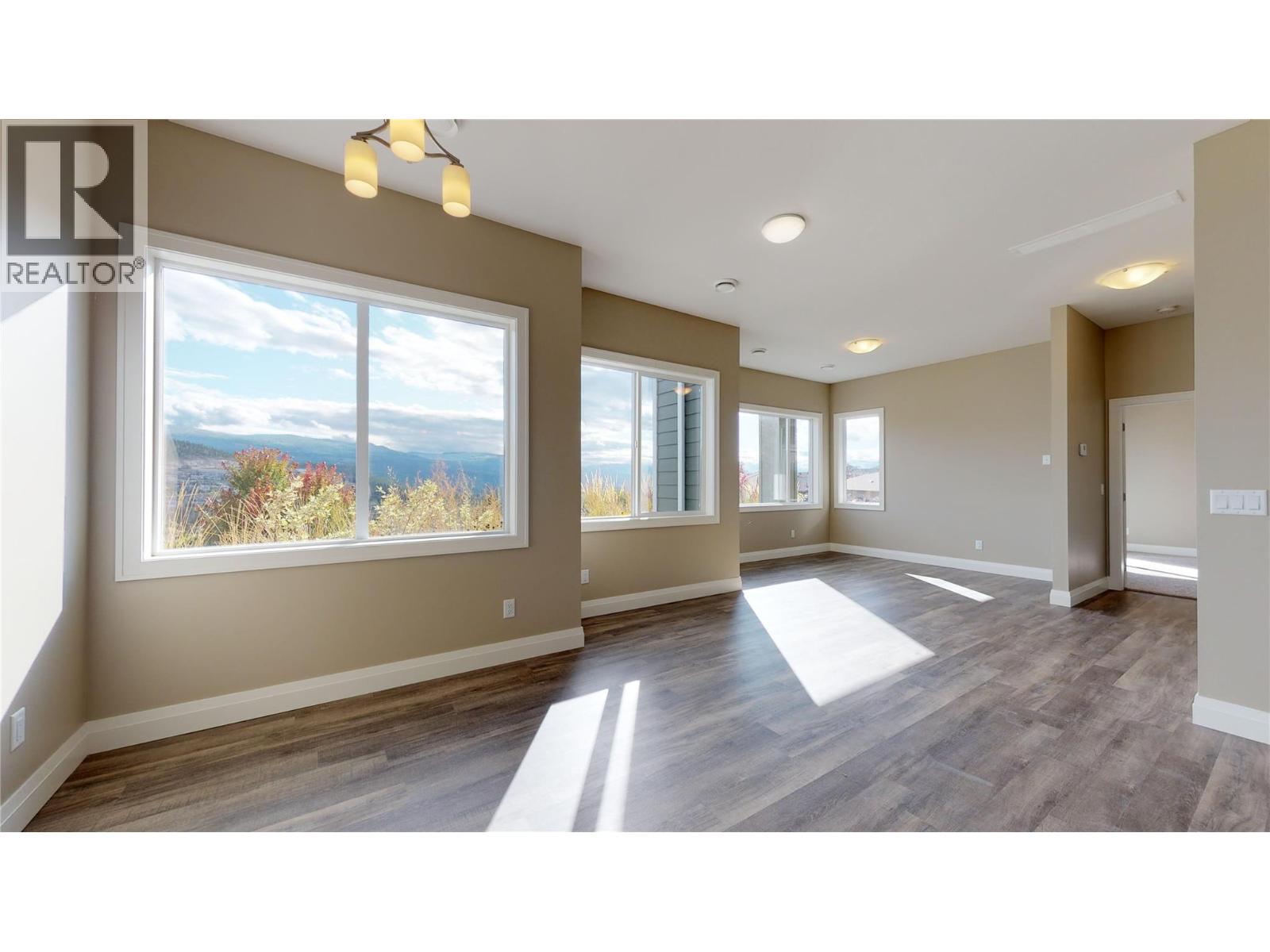 1098 Oswell Drive, Kelowna, British Columbia  V1P 1L7 - Photo 35 - 10377843