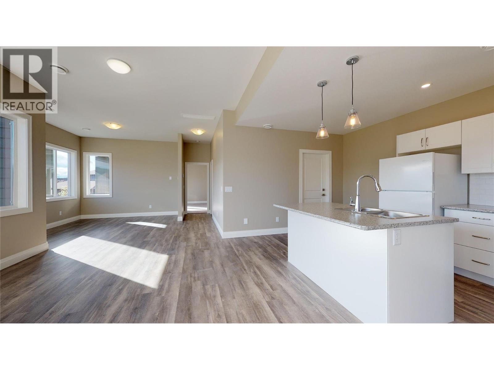 1098 Oswell Drive, Kelowna, British Columbia  V1P 1L7 - Photo 36 - 10377843