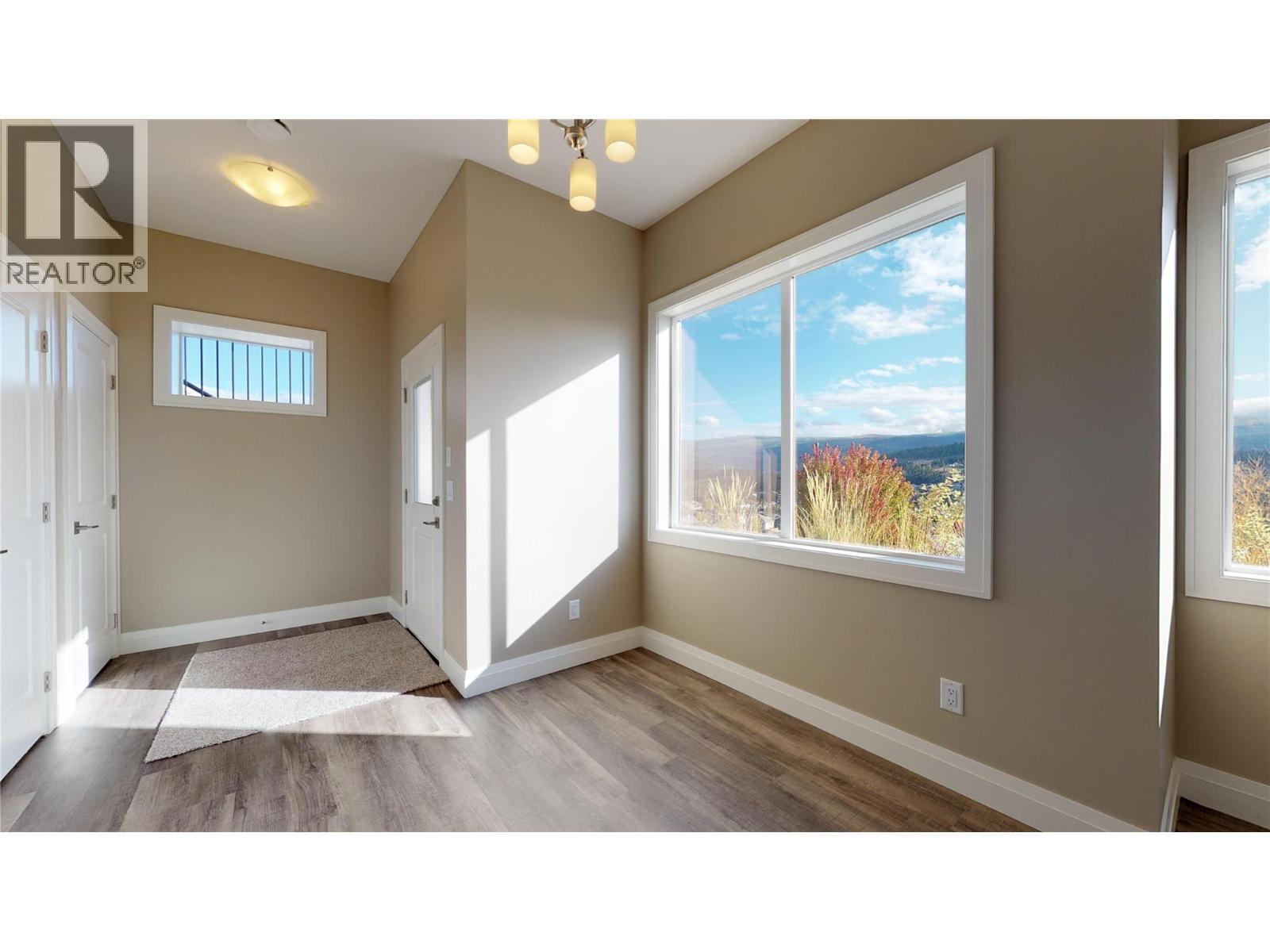 1098 Oswell Drive, Kelowna, British Columbia  V1P 1L7 - Photo 37 - 10377843