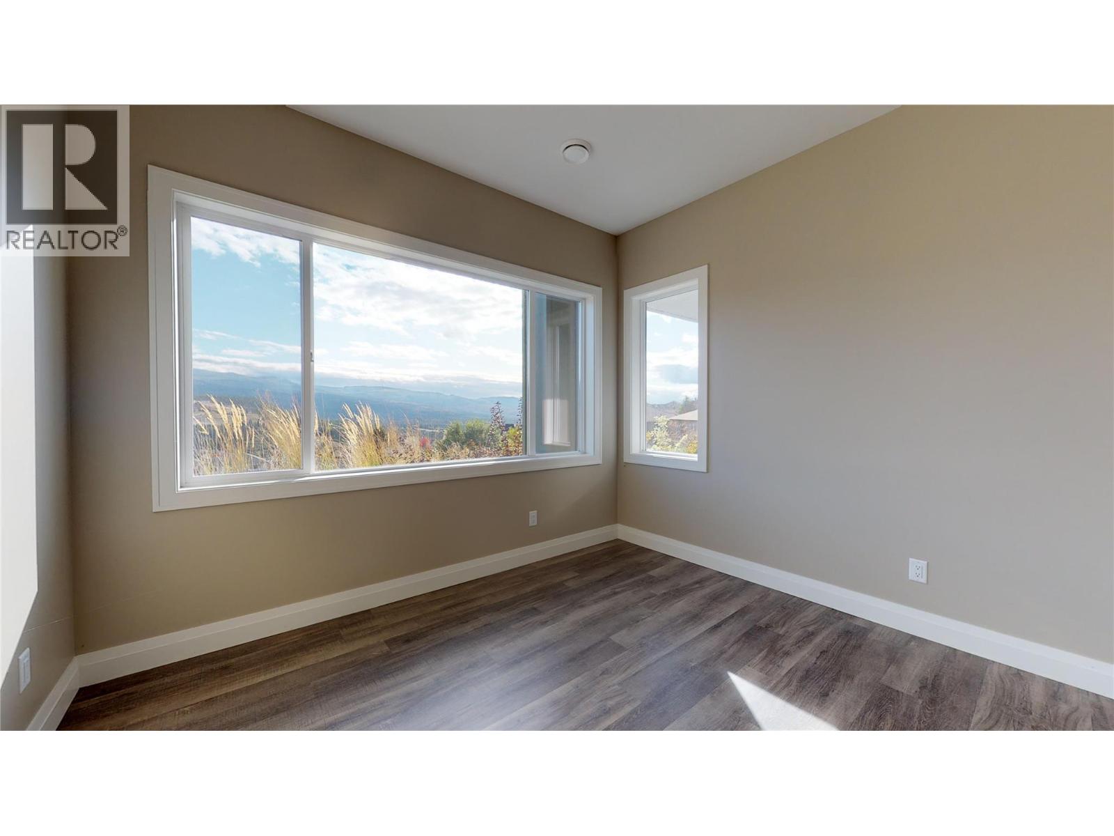 1098 Oswell Drive, Kelowna, British Columbia  V1P 1L7 - Photo 38 - 10377843