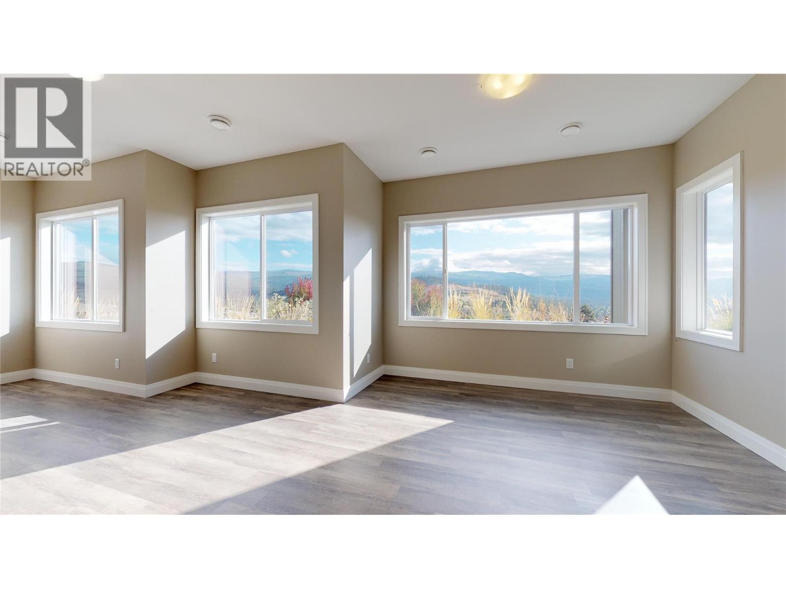 1098 Oswell Drive, Kelowna, British Columbia  V1P 1L7 - Photo 42 - 10377843