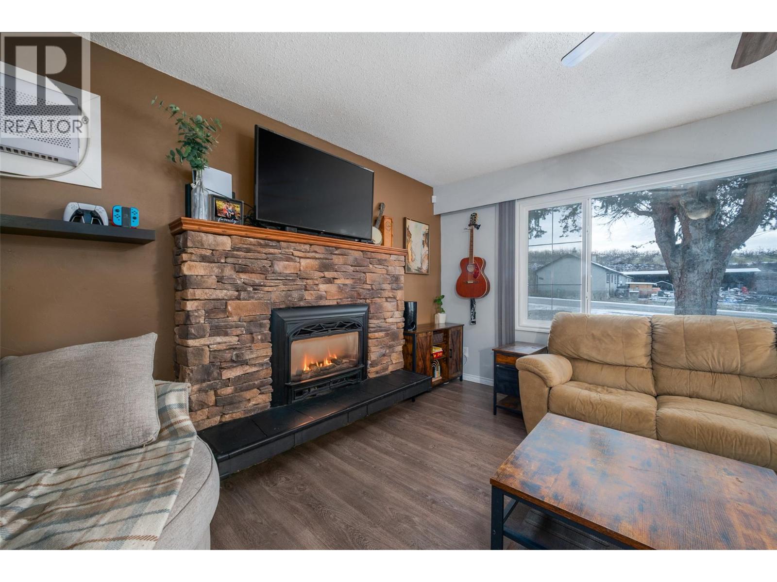 4840 Scotty Creek Road, Kelowna, British Columbia  V1X 6J8 - Photo 2 - 10378875
