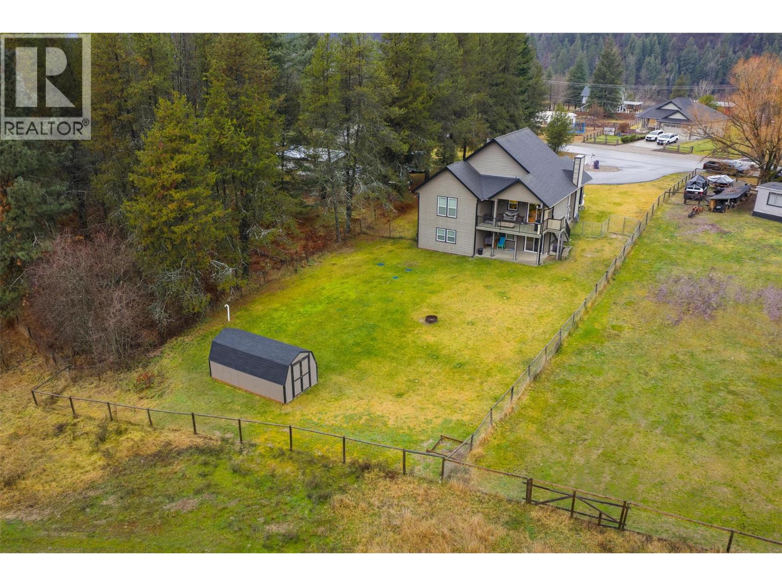 892 Waterloo Road, Castlegar, British Columbia  V1N 4K8 - Photo 53 - 10378764