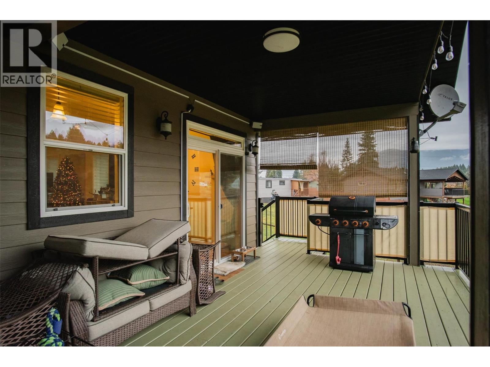 892 Waterloo Road, Castlegar, British Columbia  V1N 4K8 - Photo 65 - 10378764